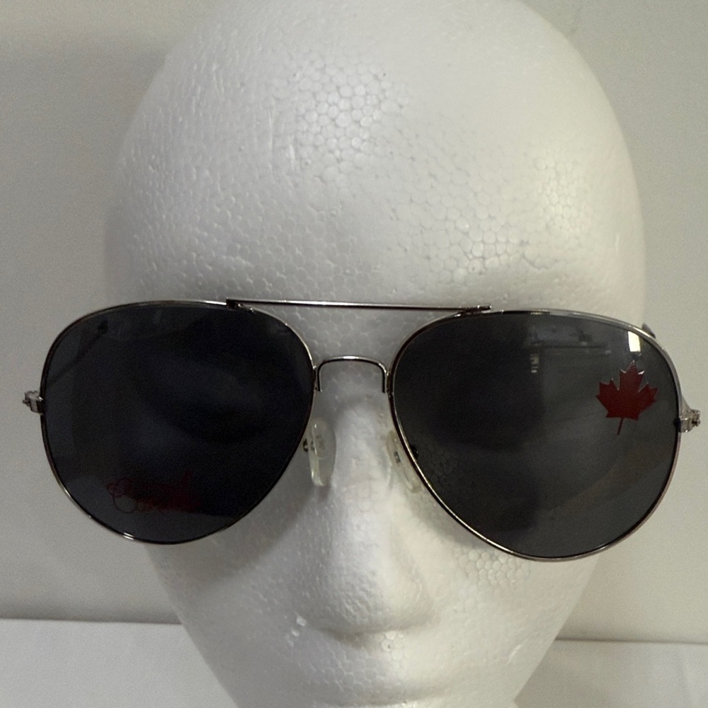 Stylish Black Aviator Sunglasses